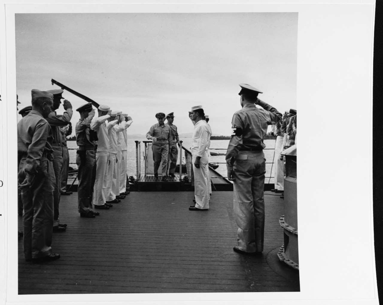 Photo #: 80-G-472627  Surrender of Japan, Tokyo Bay, 2 September 1945
