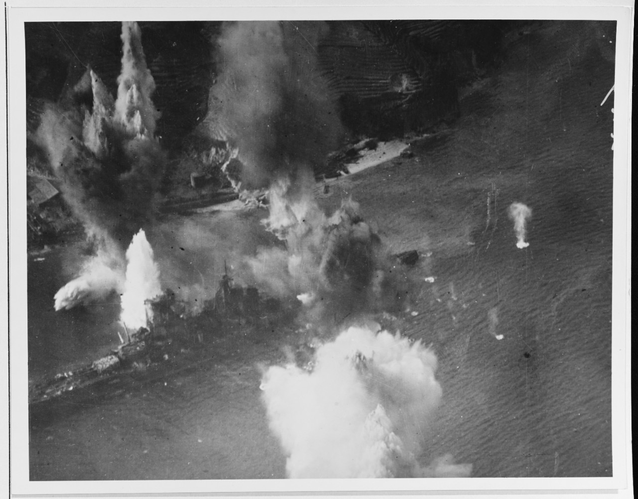 Photo #: 80-G-490224  Third Fleet Raids on Japan, July 1945