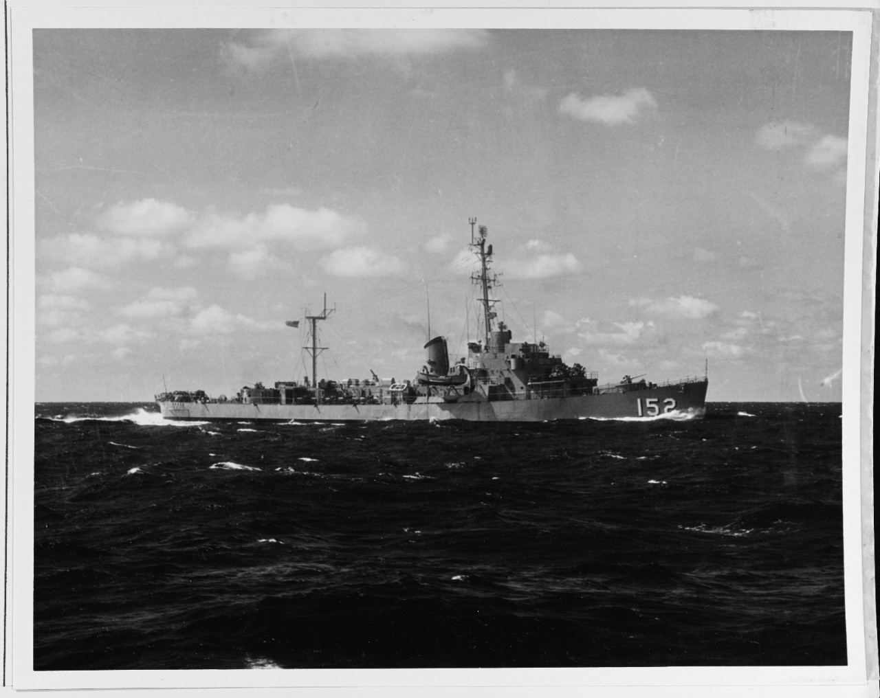 Photo #: 80-G-628506  USS Peterson (DE-152)