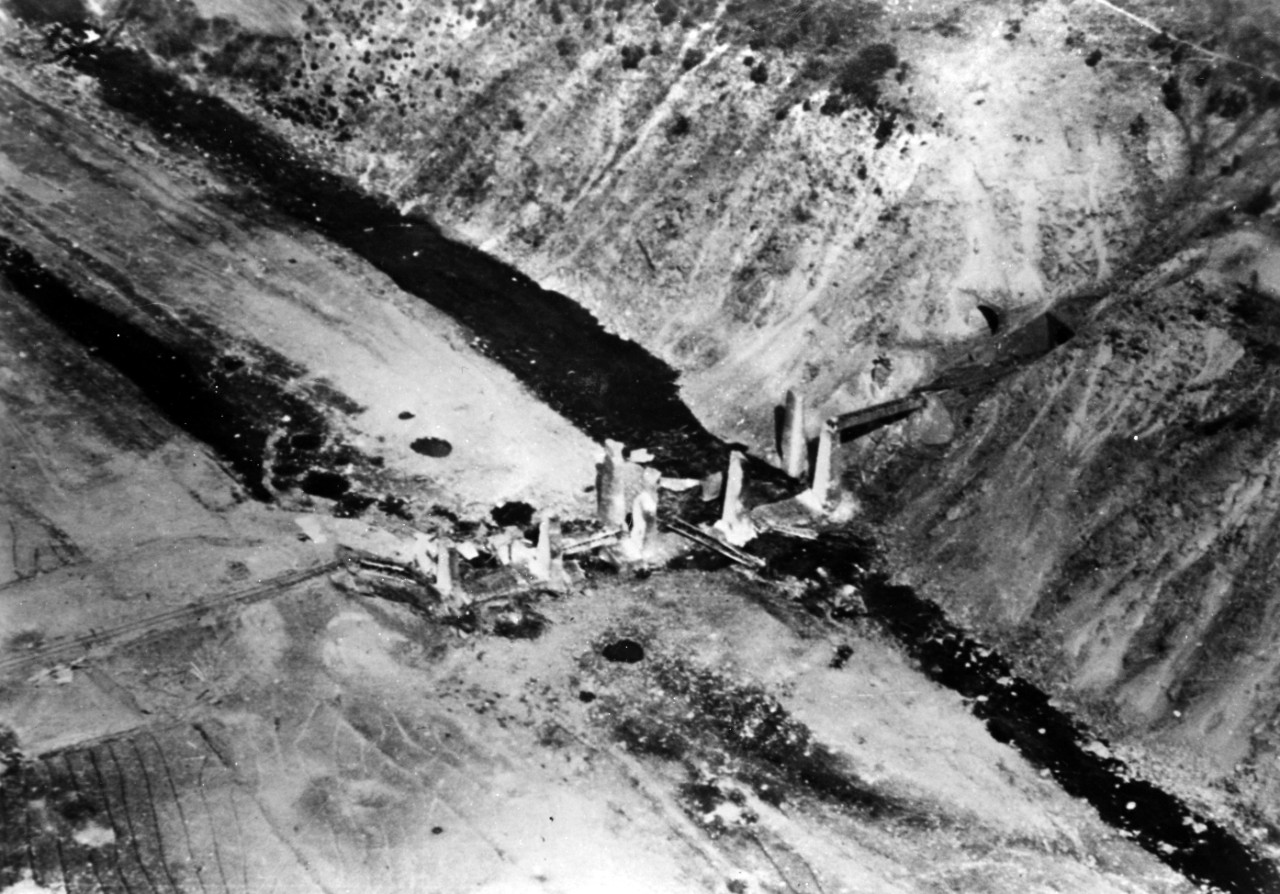 Photo #: 80-G-687598  &quot;Carlson's Canyon&quot; Bridge Attacks, March-April 1951