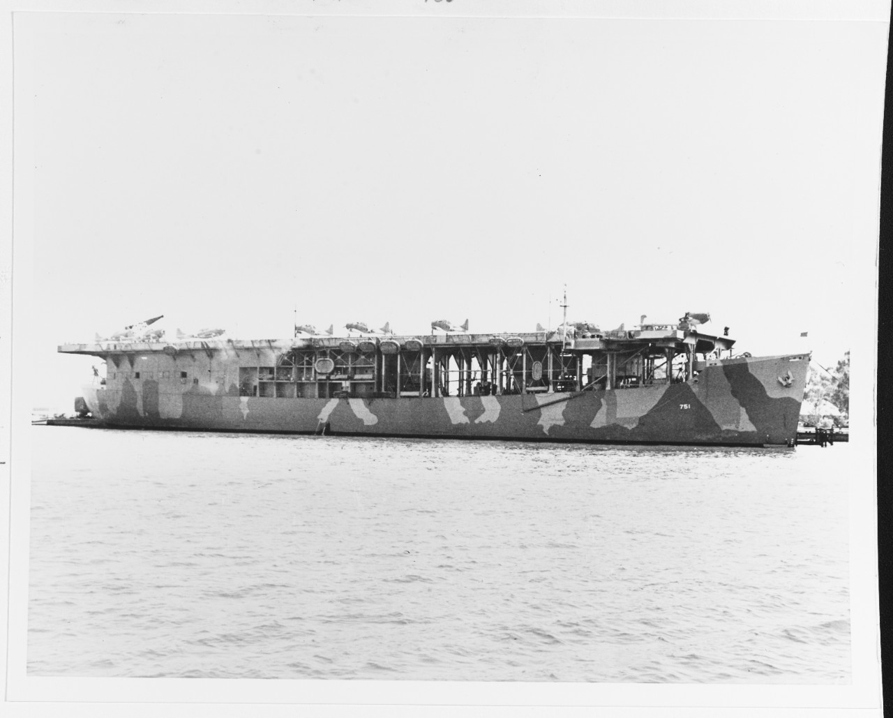 Photo #: 80-G-73390  USS Long Island (AVG-1)