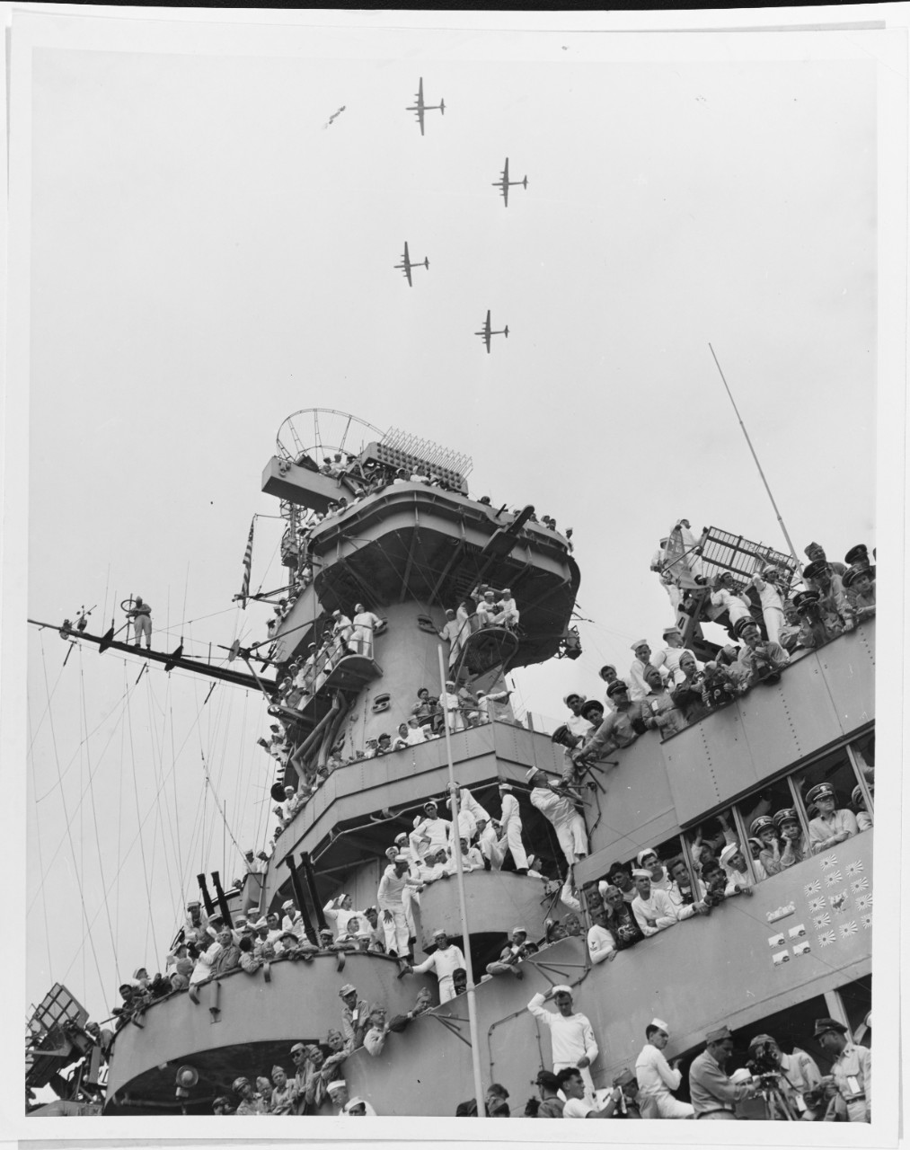 Photo #: SC 211875  Surrender of Japan, Tokyo Bay, 2 September 1945