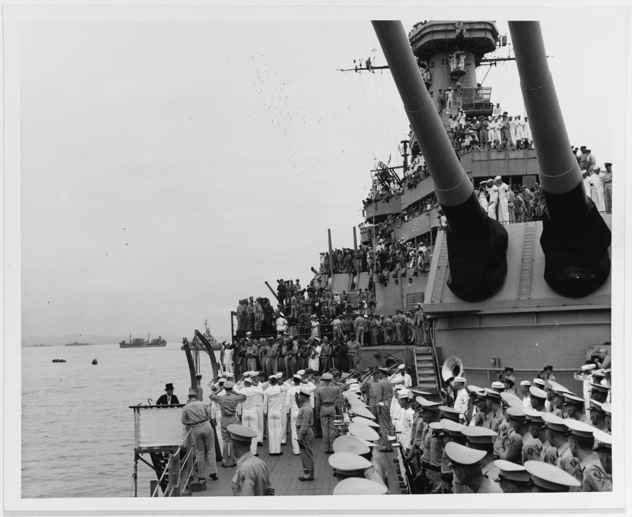 Photo #: SC 329104  Surrender of Japan, Tokyo Bay, 2 September 1945