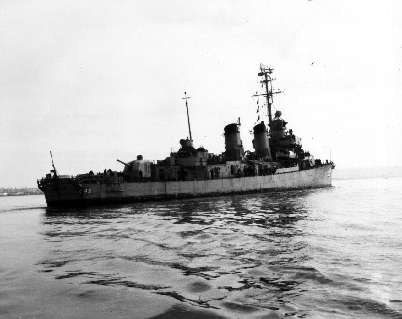 USS Renshaw (DDE-499), circa early 1950s. 