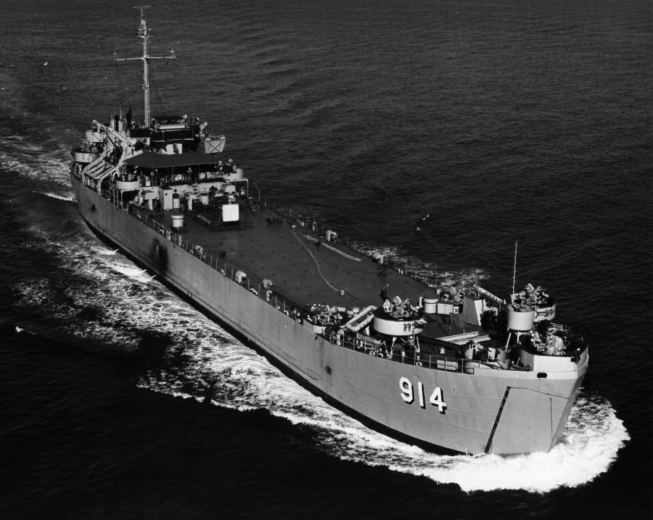 USS Mahoning County (LST-914)