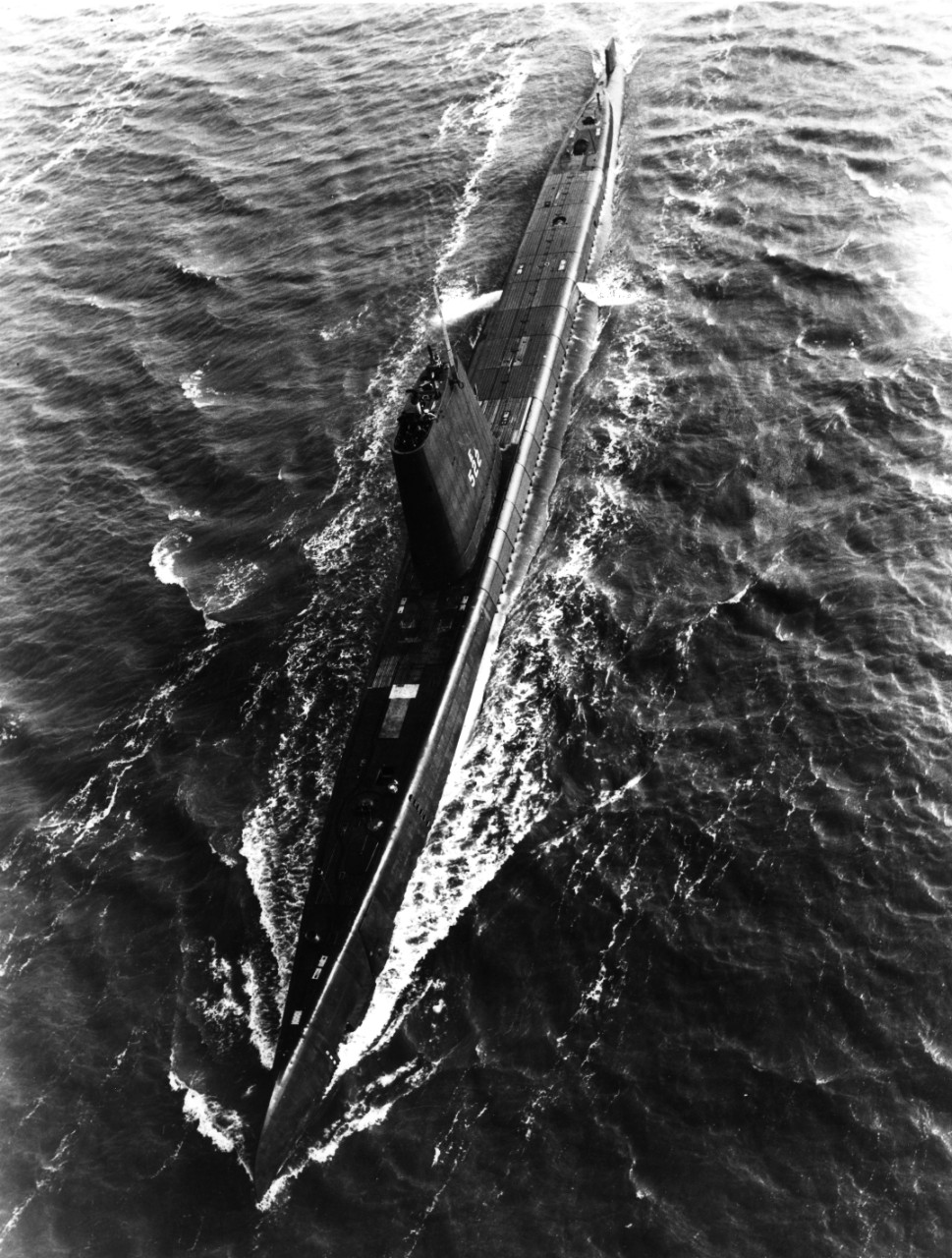 USS Amberjack (SS-522) underway in June 1965