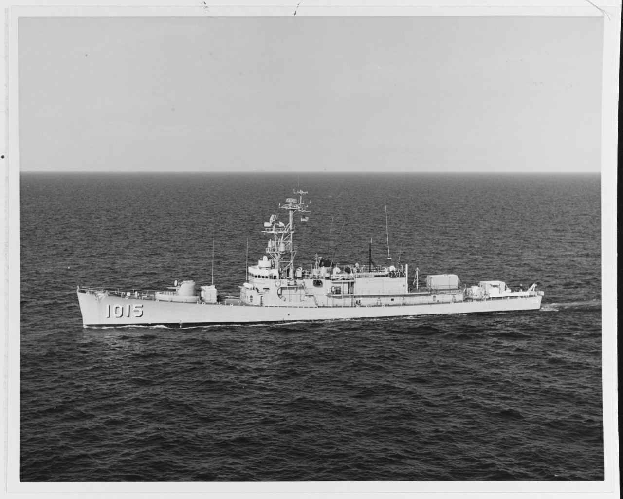 Photo #: USN 1151376  USS Hammerberg