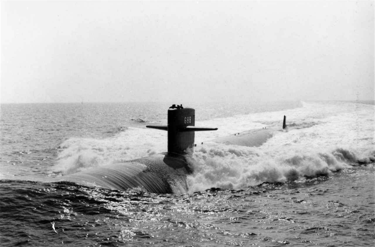 <p>Atlantic Ocean - the nuclear powered submarine USS Los Angeles (SSN-688) underway during sea trials. September 19, 1976.</p>
