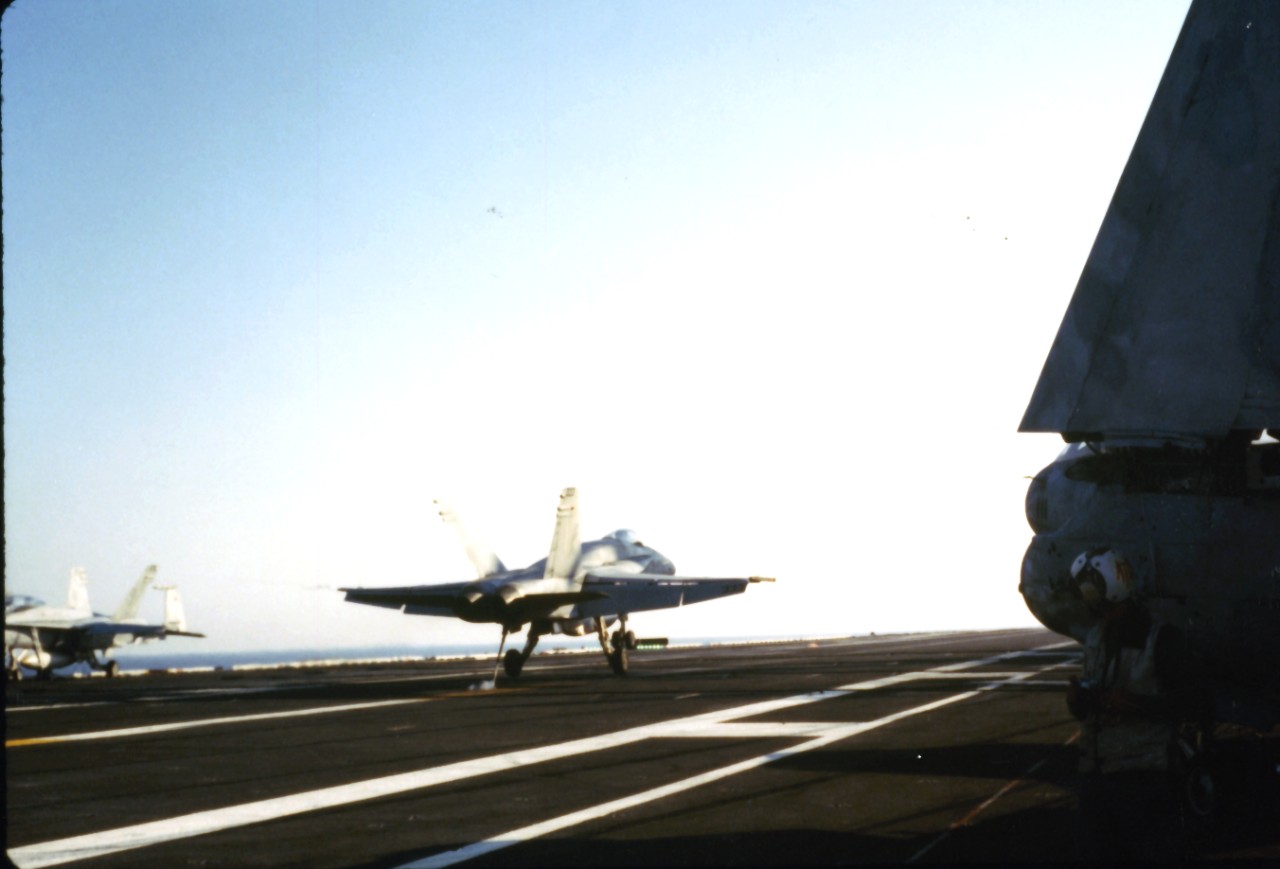 <p>An F/A-18 Hornet aircraft&nbsp;Fighter Squadron 106 lands on USS Dwight D. Eisenhower (CVN-69)</p>
