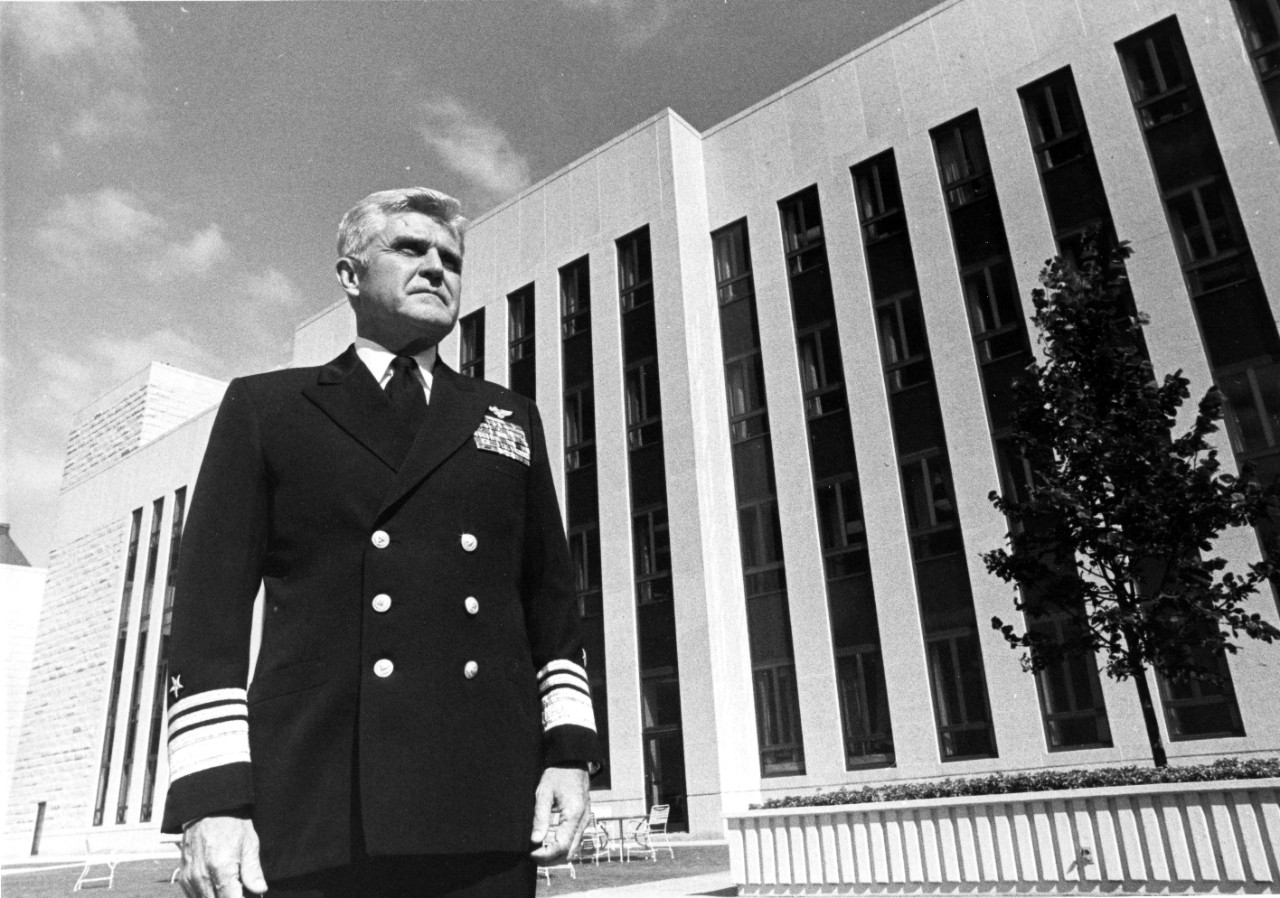<p>L38-86.02.02 VADM James B. Stockdale at the U.S. Naval War College</p>