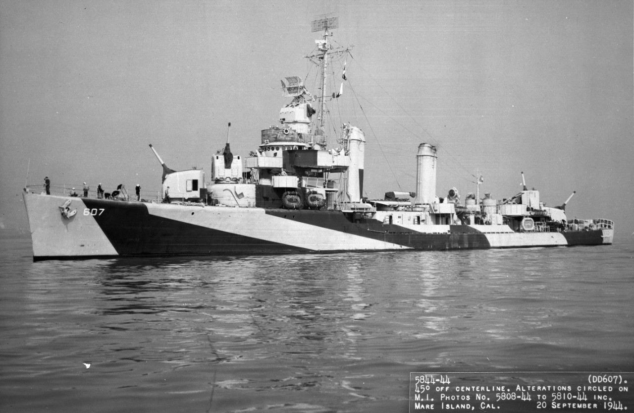 USS Frazier (DD-607) off Mare Island