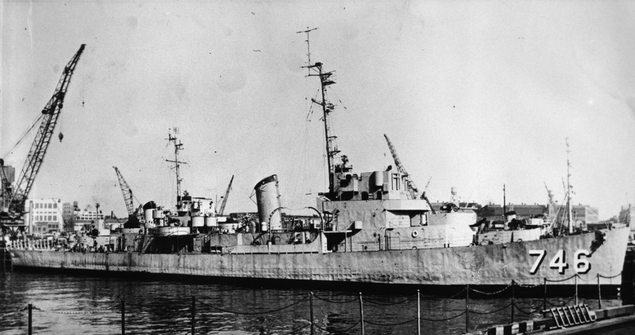USS Hemminger (DE-746)