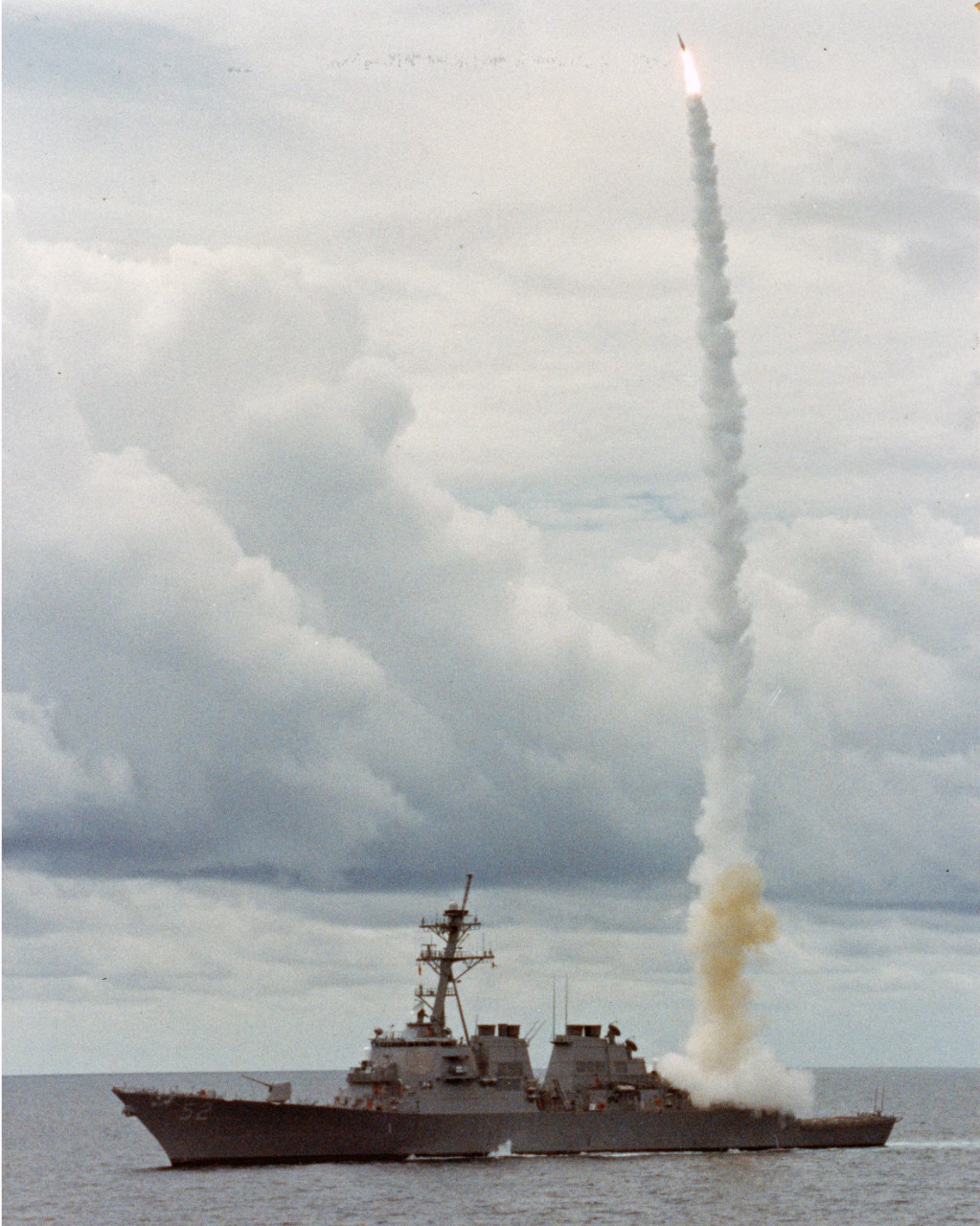 <p>A Standard antiair missile is launched from USS Barry (DDG-52) during&nbsp;pre-delivery sea trials in the Gulf of Mexico in August, 1992.</p>