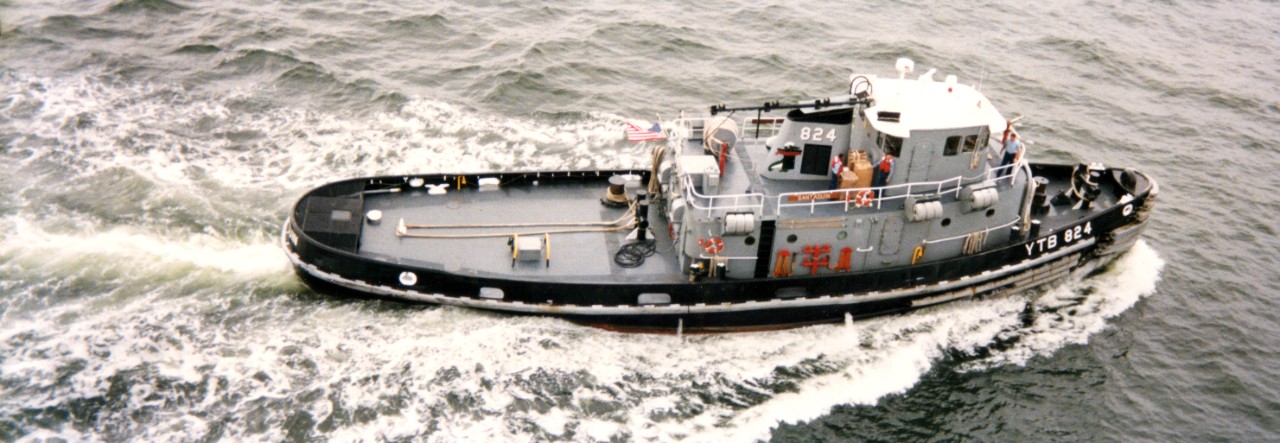 Fleet Tug Santaquin (YTB-824) underway, photographed from USS Merrimack (AO-179), June/July 1996