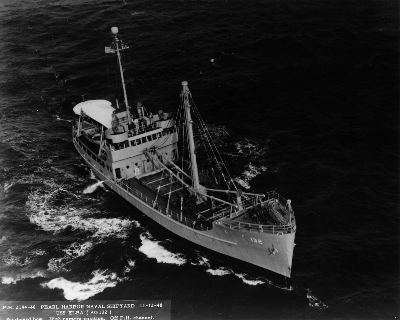 USS Elba (AG-132) off Pearl Harbor channel