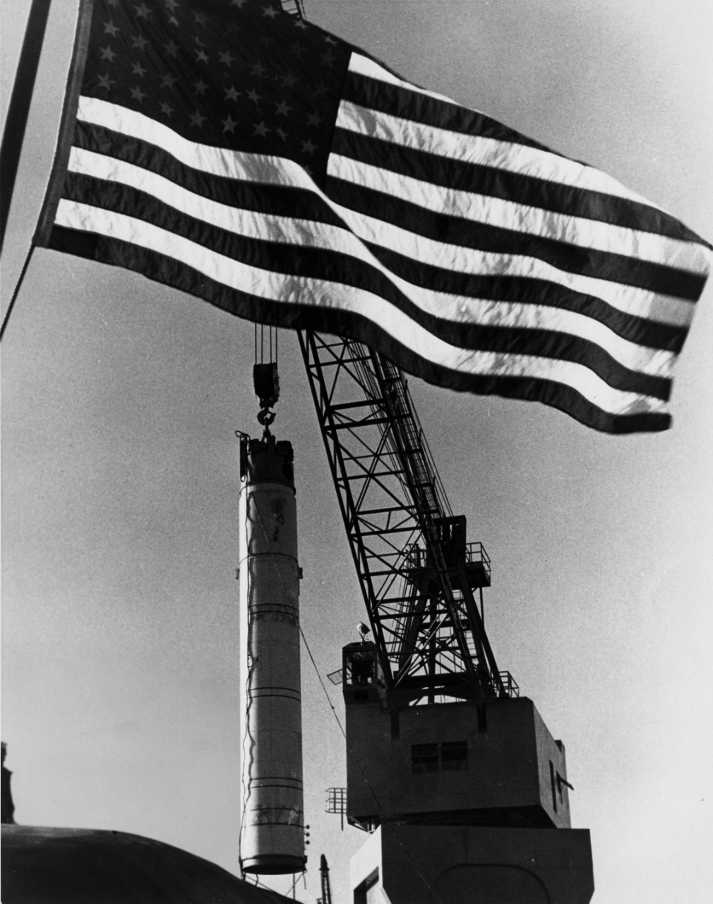 <p>L55-15.02.17 Polaris Missile Canister Lowered into Firing Tube on USS George Washington (SSBN-598)</p>
