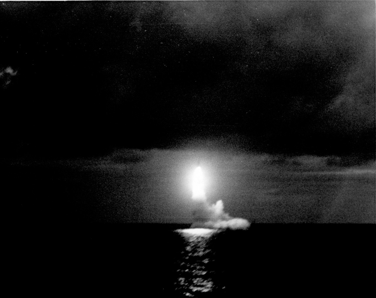 <p>L55-15.04.22 Poseidon missile launched from USS Nathan Hale (SSBN-623)</p>

