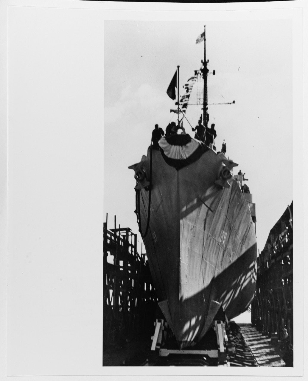USS BRONSTEIN (DE-189)
