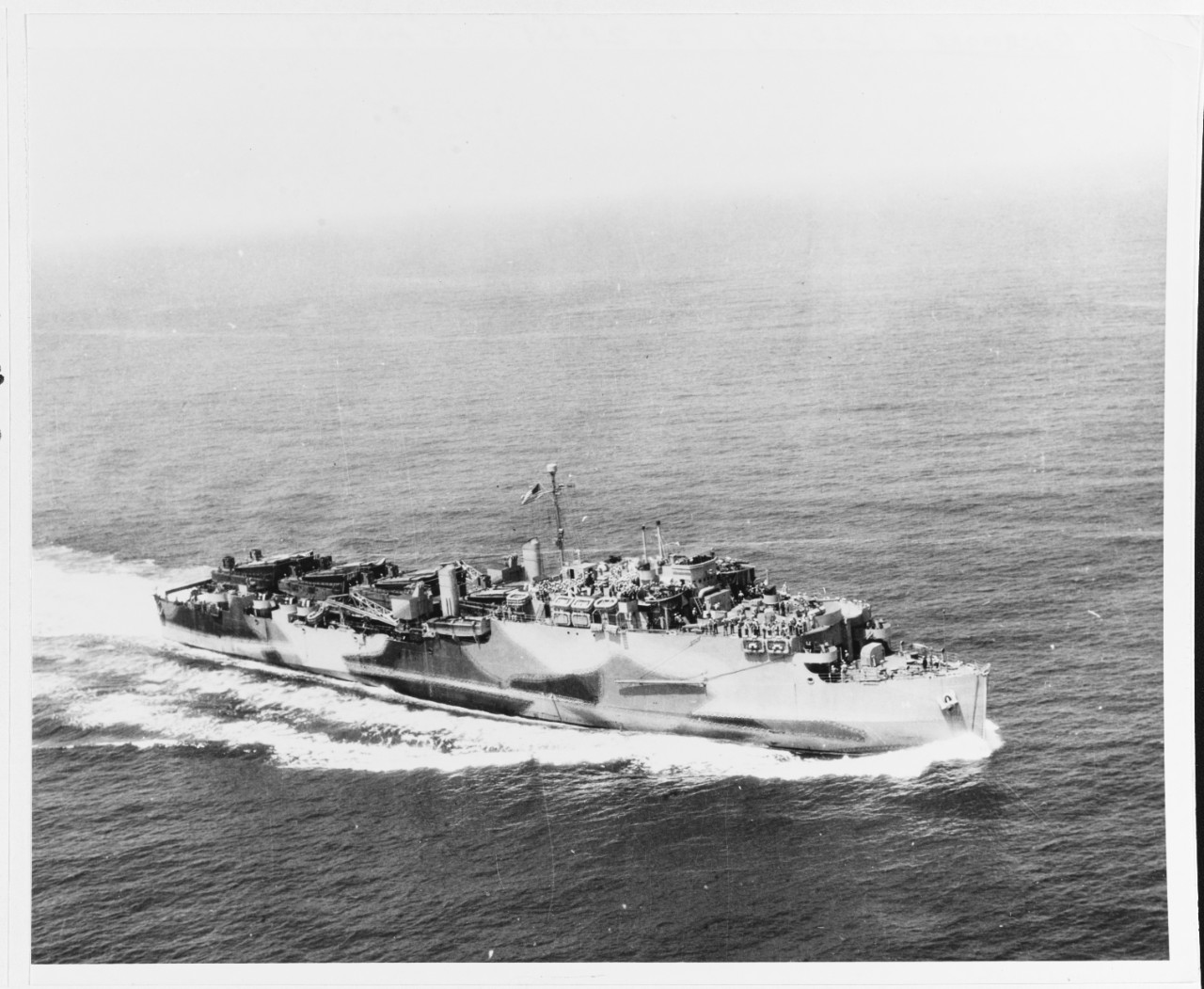 USS RUSHMORE (LSD-14)