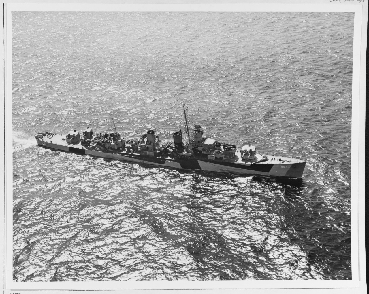 USS Selfridge (DD-357) at sea, 19 April 1945.