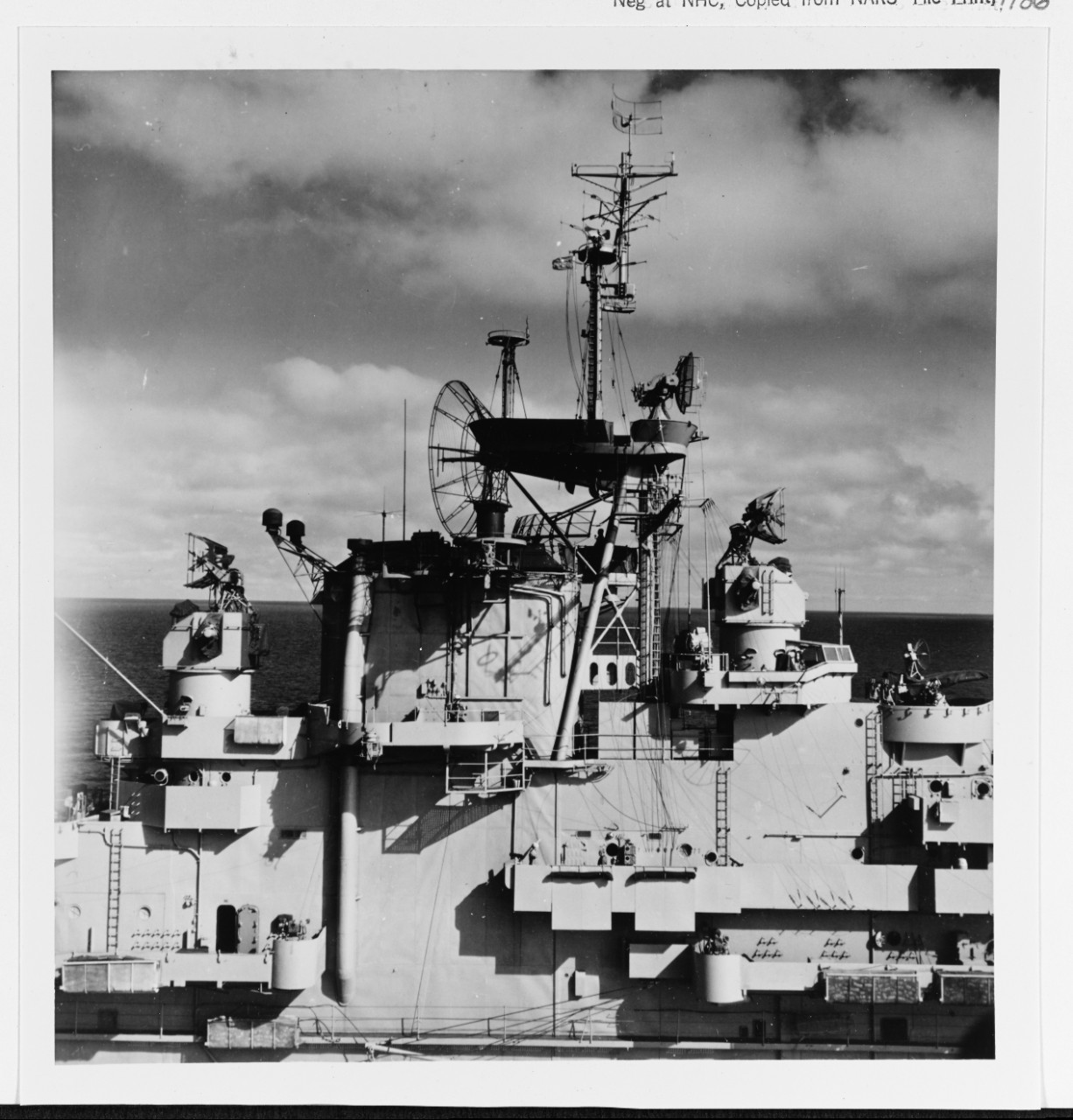 USS BON HOMME RICHARD (CV-31)