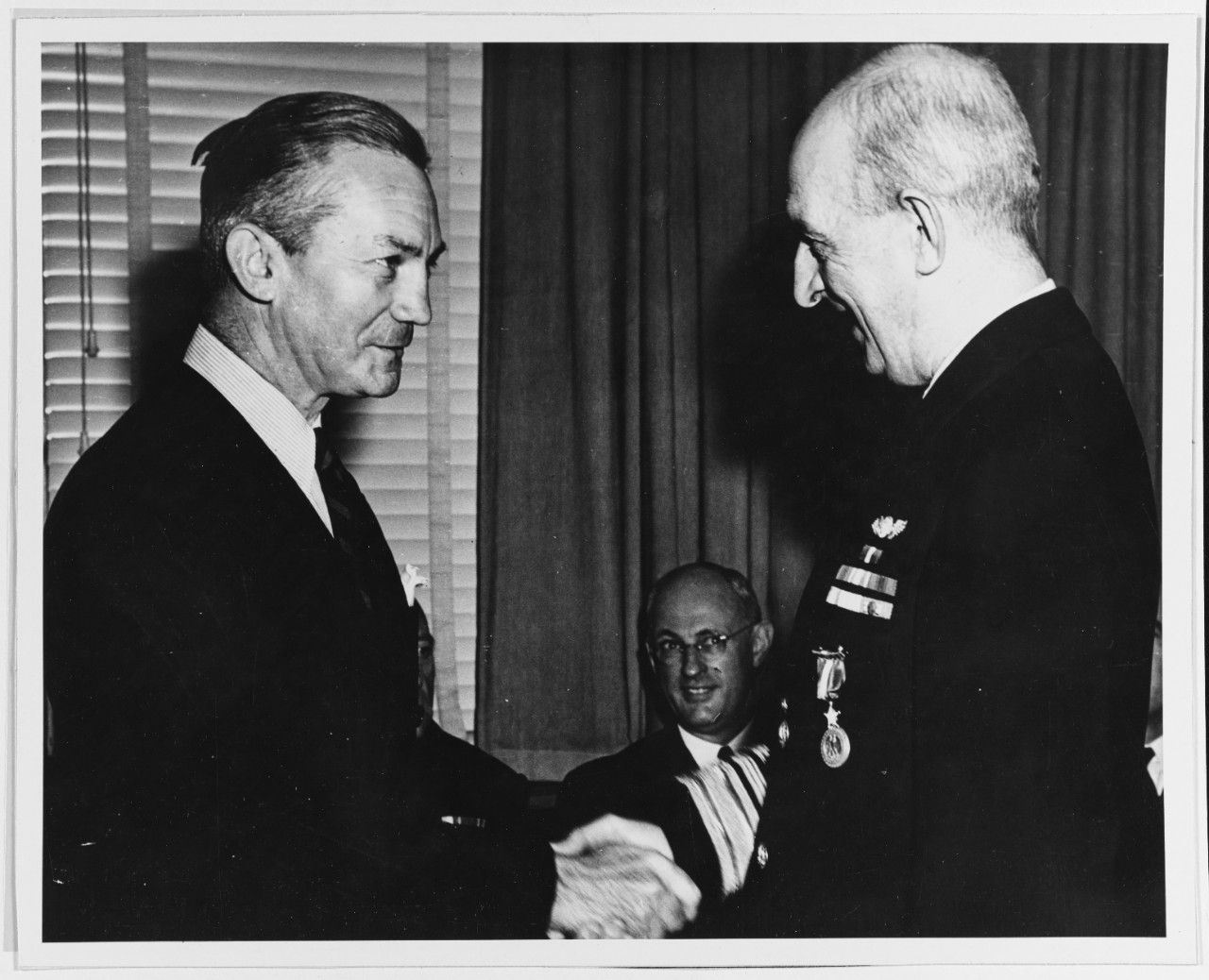 Admiral Frederick J. Horne presented with Distinguished Service Medal