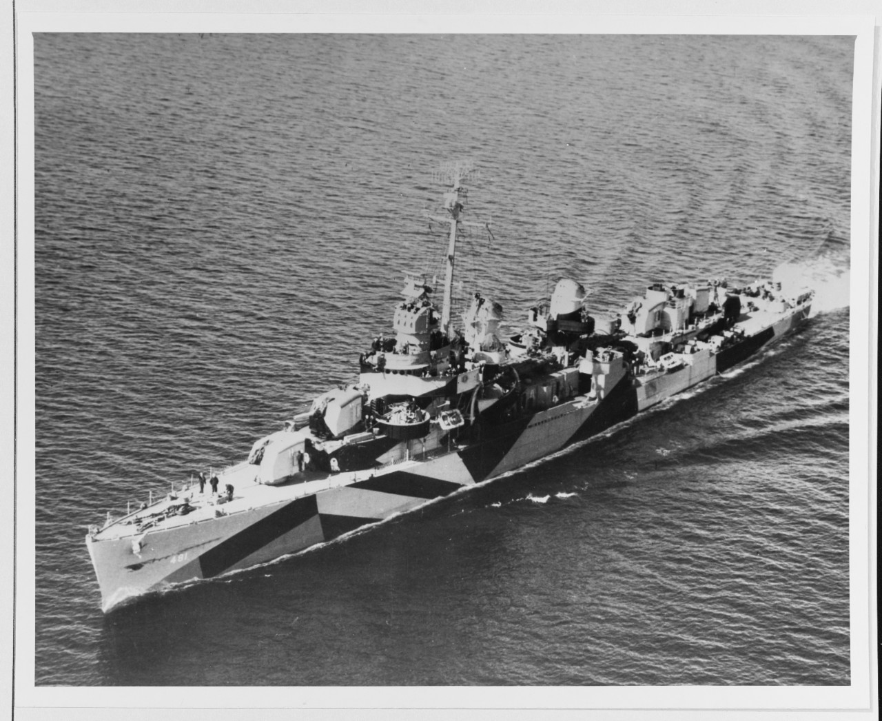 USS LEUTZE (DD-481)