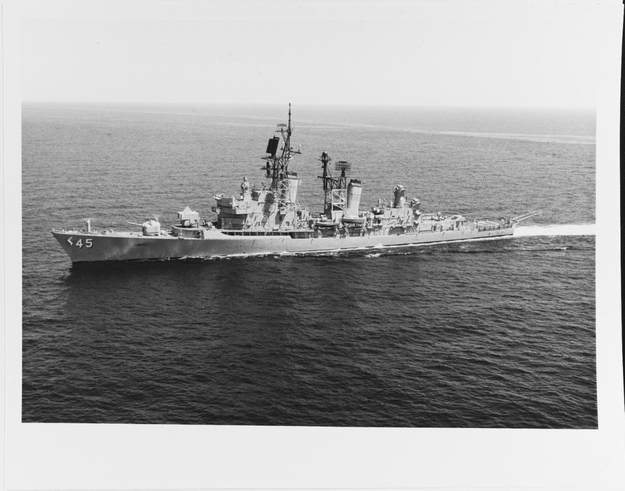 USS DEWEY (DDG-45)