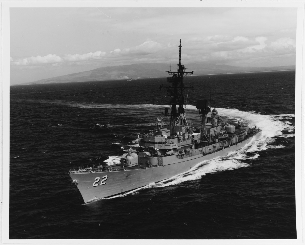 USS BENJAMIN STODDERT (DDG-22)