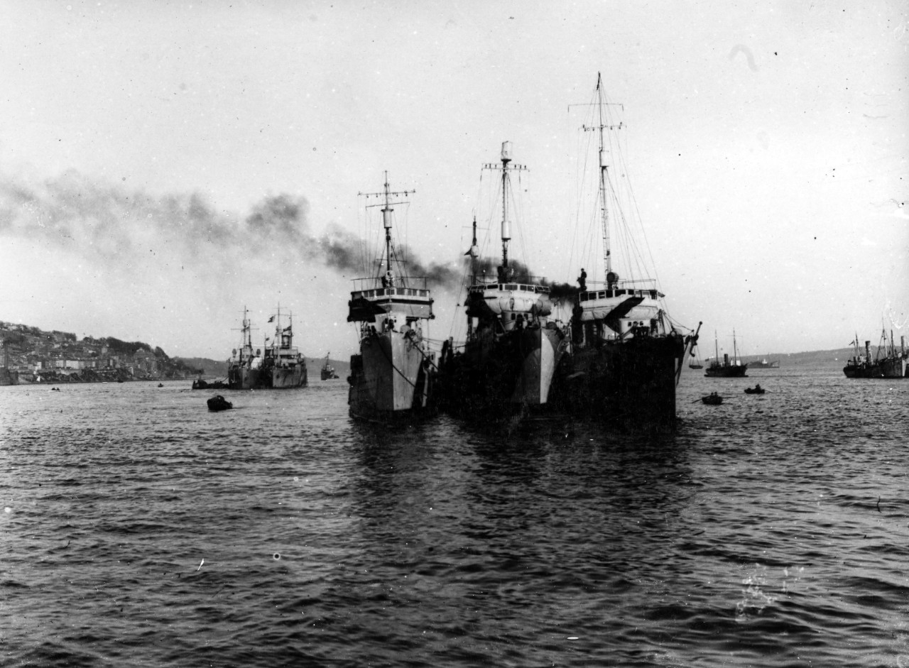 U.S. Destroyer at Queenstown. 