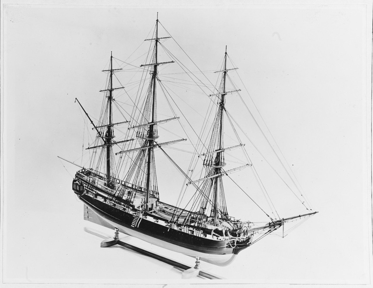 Model of USS RALEIGH (1776-1778).