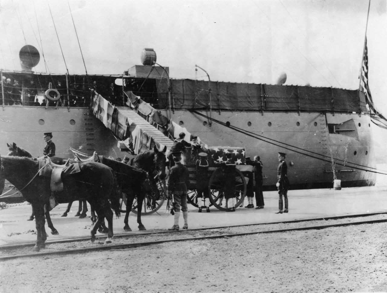 Repatriation of USS Maine victims, 1912