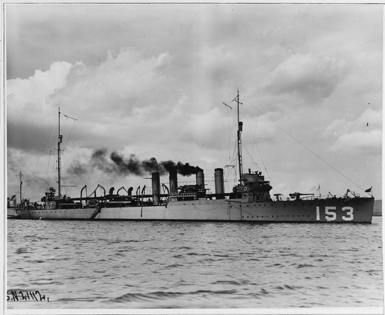 USS BERNADOU (DD-153) (1919-1945). 