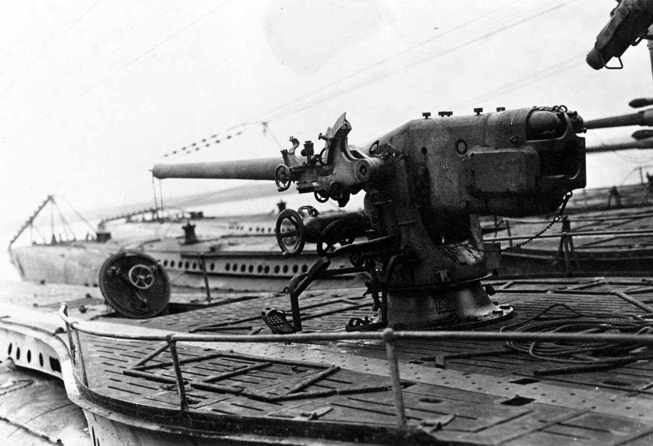 German naval gun (possibly 105mm)