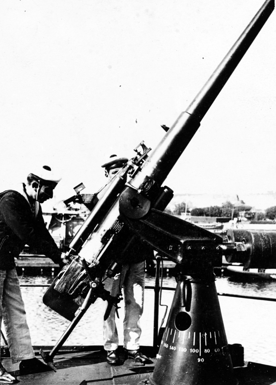 French 47mm quick-fire gun, on an anti-aircraft mounting.