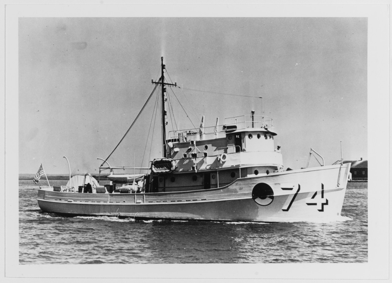 USS DEMAND (AMc-74) photographed in 1941