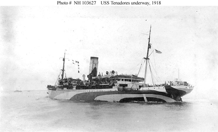 Photo #: NH 103627  USS Tenadores