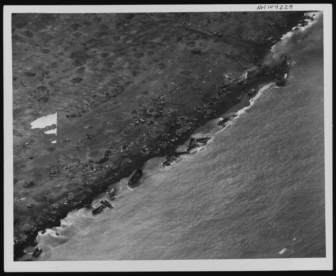Photo #: NH 104229  Iwo Jima Operation, 1945