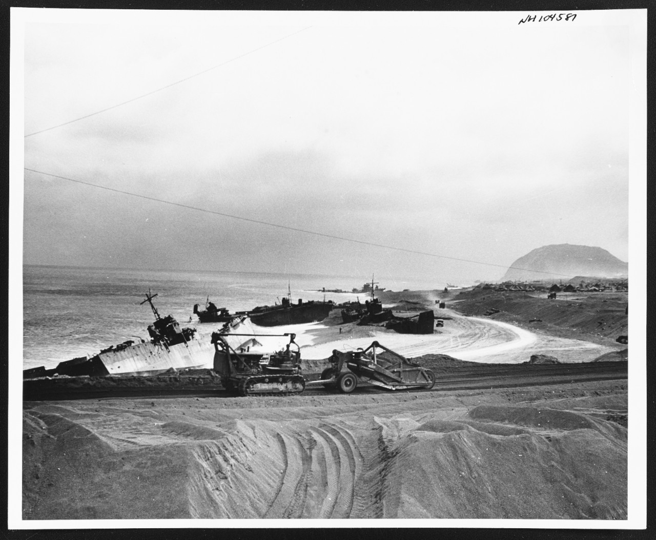Photo #: NH 104581  Iwo Jima Operation, 1945