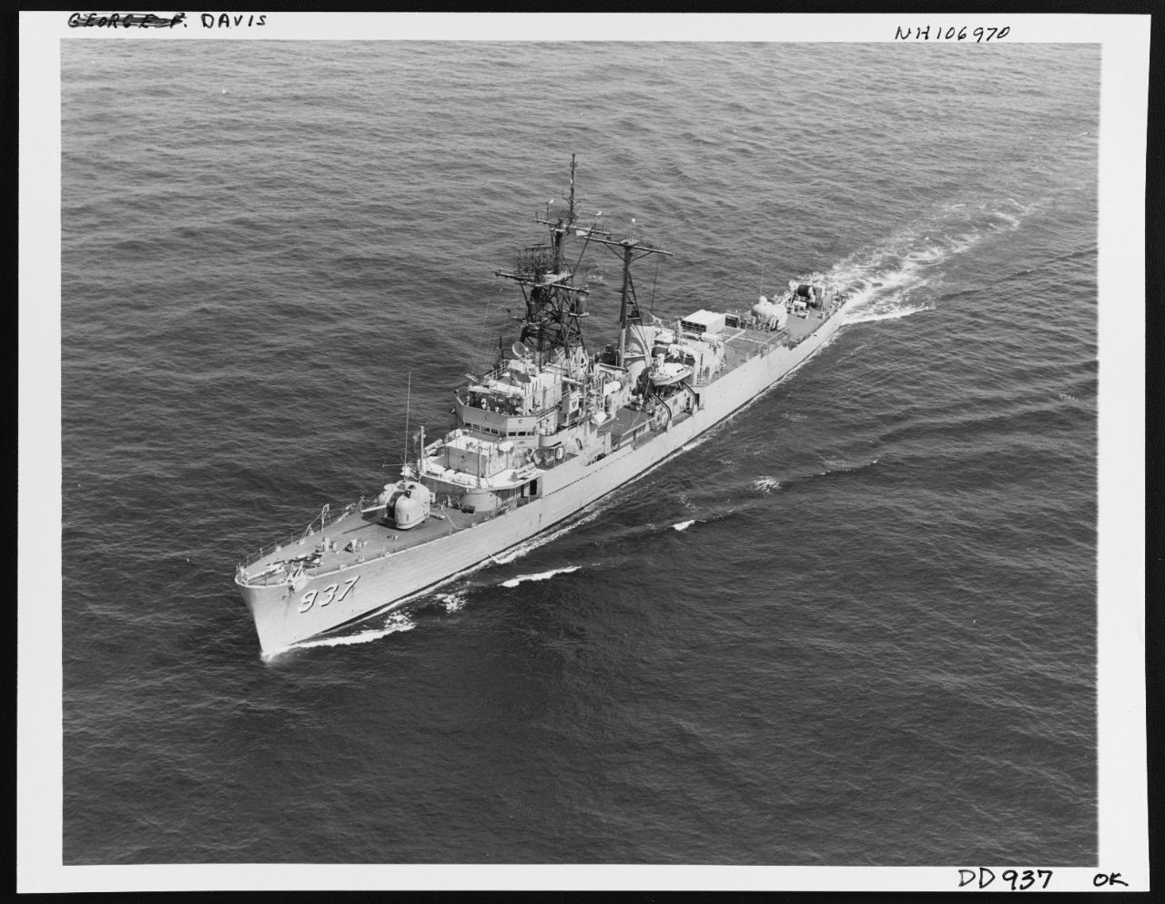 Photo # NH 106970  USS Davis