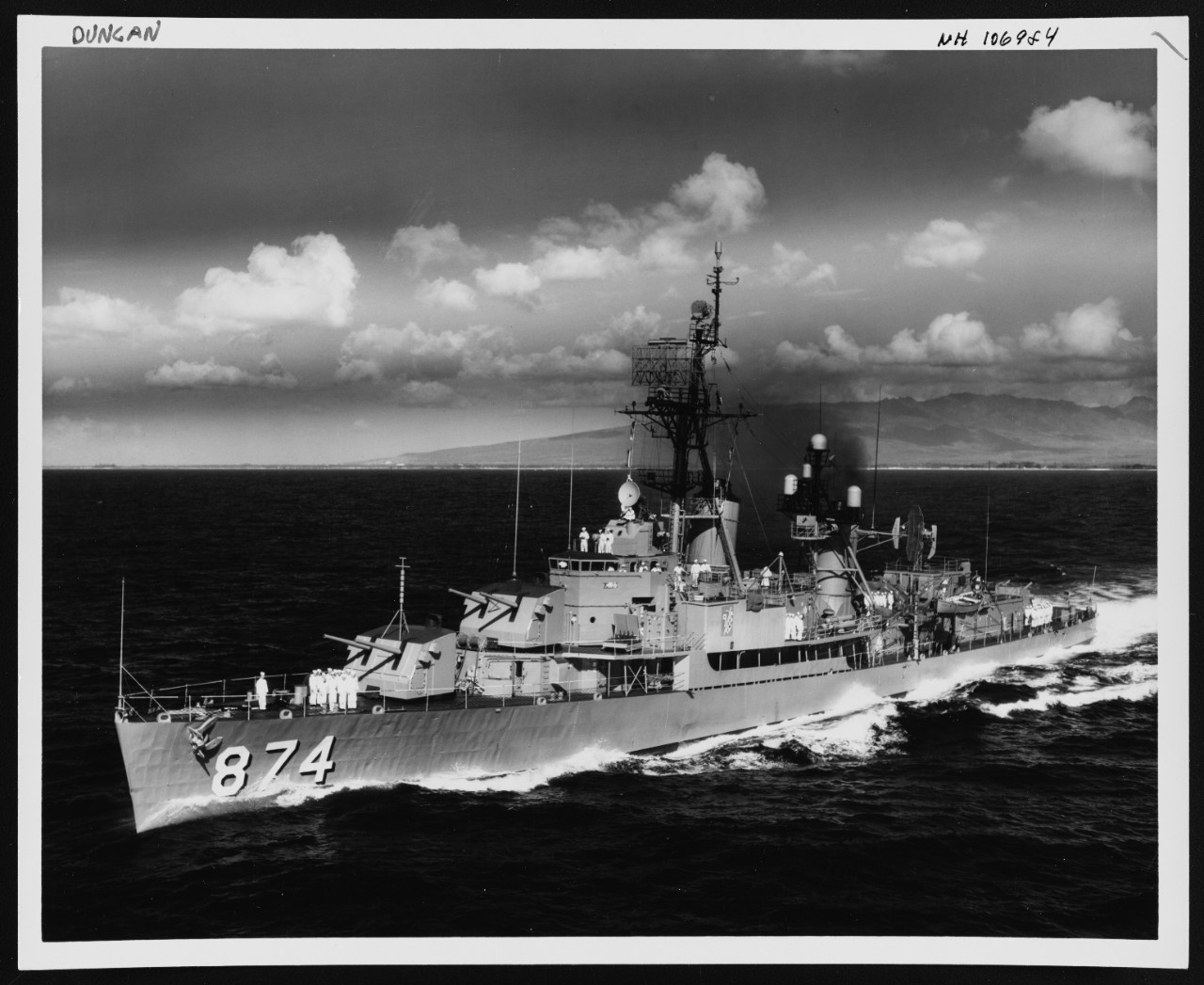 Photo # NH 106984  USS Duncan