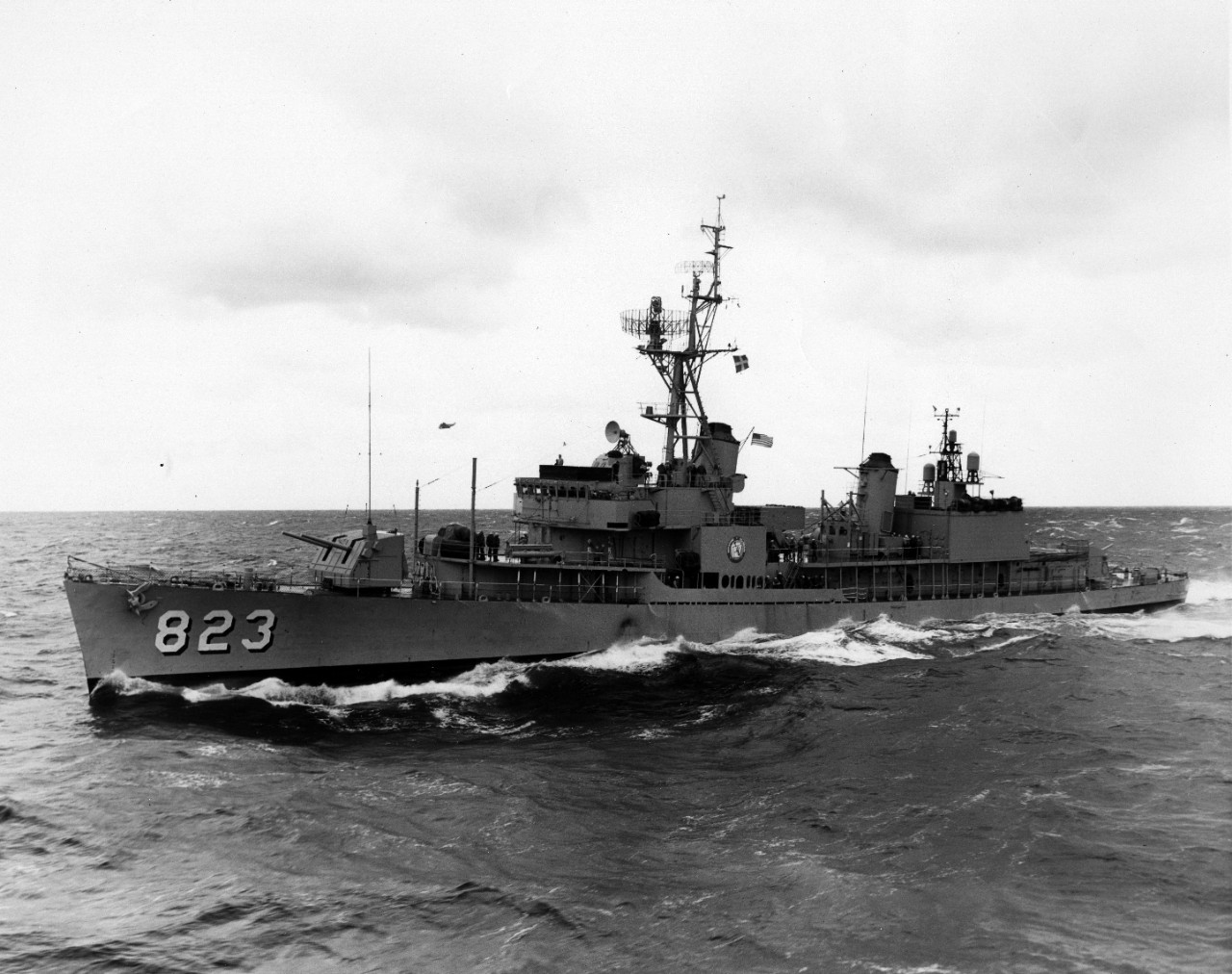 Photo #: NH 107127  USS Samuel B. Roberts