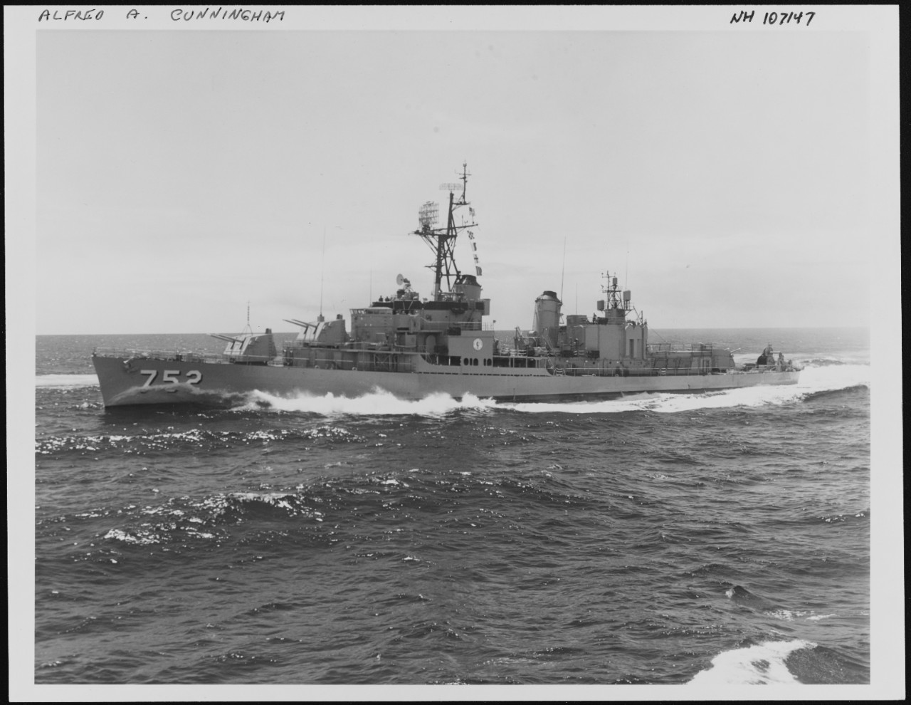 Photo #: NH 107147  USS Alfred A. Cunningham