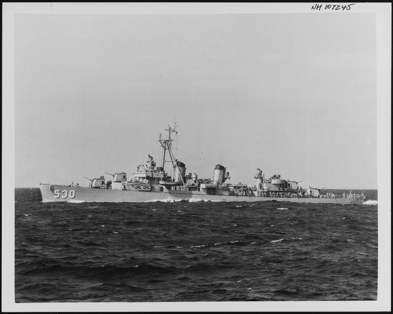 Photo #: NH 107245  USS Trathen