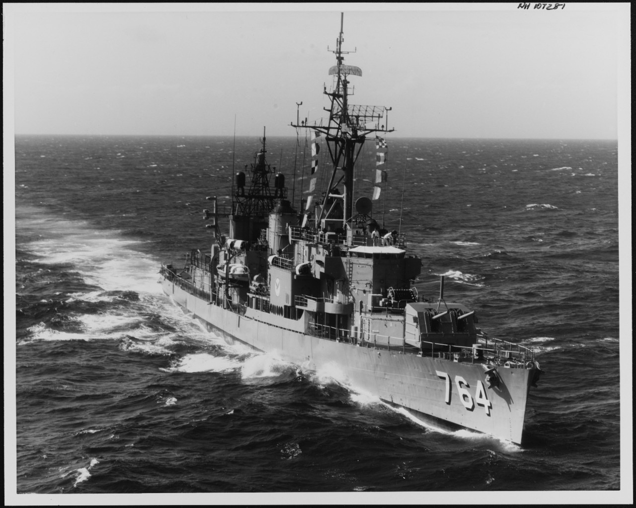 Photo #: NH 107281  USS Lloyd Thomas