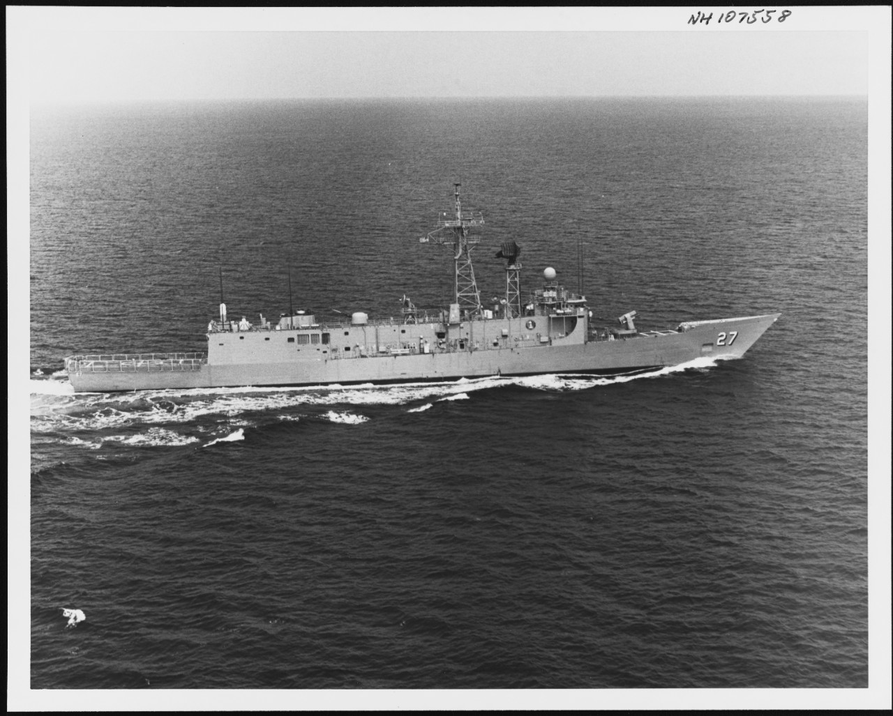 Photo #: NH 107558  USS Mahlon S. Tisdale