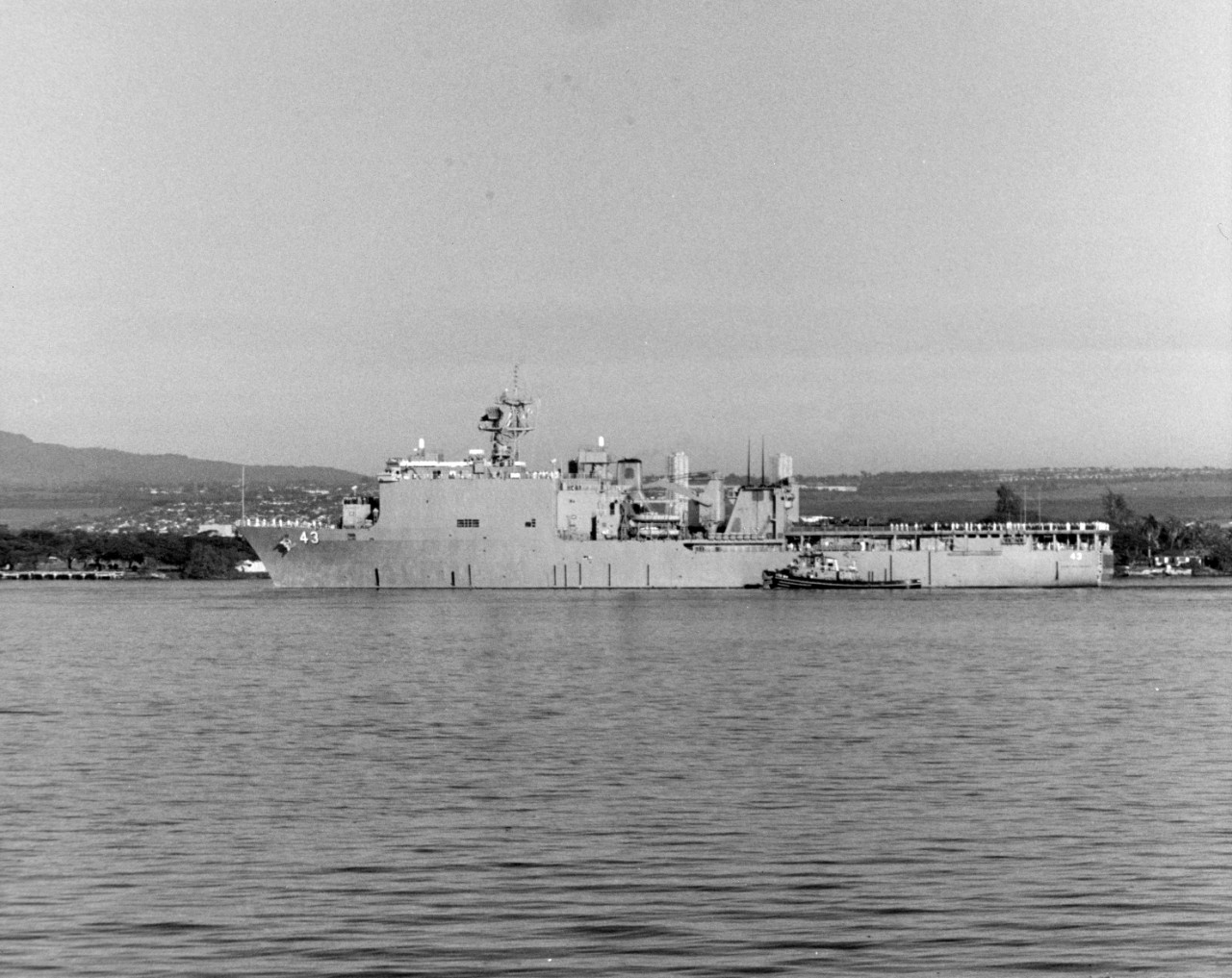 Photo #: NH 107646-KN USS Fort McHenry