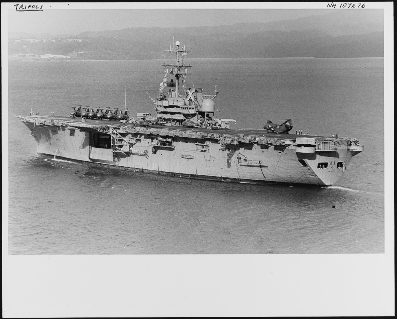 Photo #: NH 107676  USS Tripoi