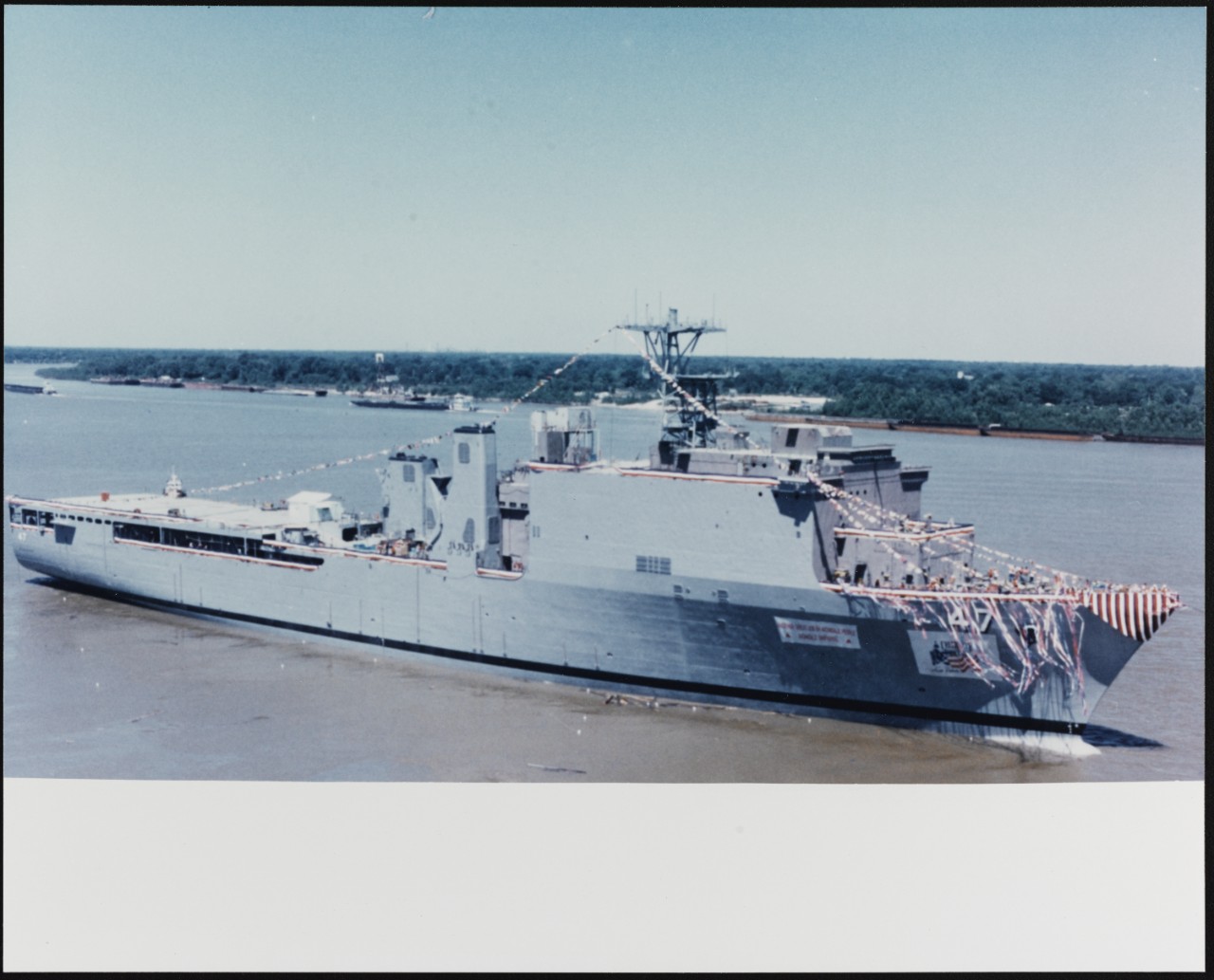 Photo #: NH 107680-KN USS Rushmore