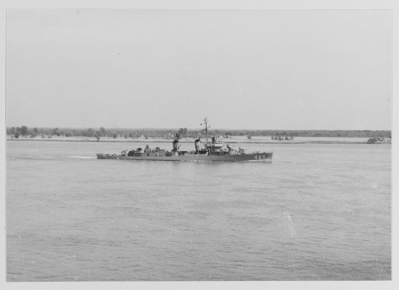 USS SAUFLEY (DD-465)